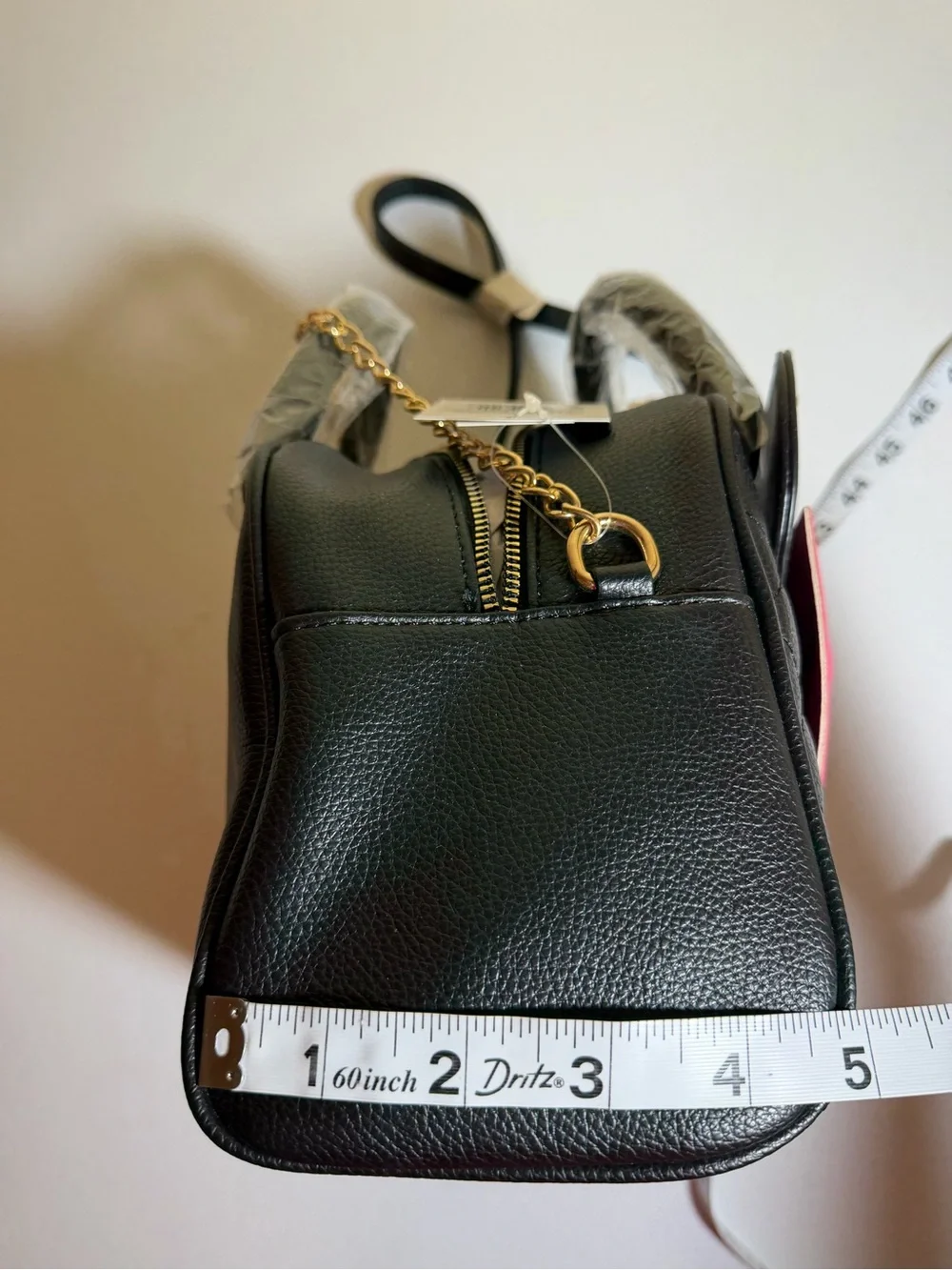 Olivia Miller Minnie Style Black Quilted Bow Crossbody Satchel NWT - Picture 4 of 12